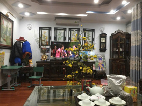 Bán nhà Khúc Thừa Dụ - Cầu Giấy, 5T, 18 tỷ, oto, lô góc kinh doanh