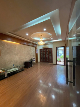 Bán Nhà Đẹp Phố Thái Hà – Vị Trí Kinh Doanh – Gần Phố, Ngõ Rộng Ô Tô