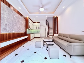 NHÀ ĐẸP THANH XUÂN - 30m2 x 6 TẦNG FULL NỘI THẤT - 8,x TỶ - MẶT TIỀN 4m - NGÕ BA GÁC
