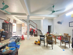 Bán nhà phố Trương Công Giai, oto tránh, lô góc, 77m2, mt 6,2m giá 25 tỷ