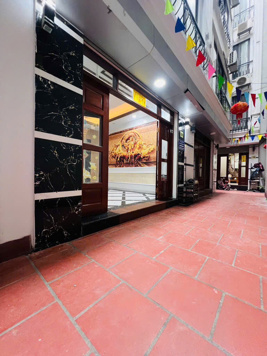 Siêu phẩm TÂY HỒ 5 tầng x Mặt tiền 6M – NHÀ ĐẸP Ở NGAY – Vị trí trung tâm - Gần phố - Gần Hồ Tây