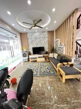 Bán nhà Trần Cung, Lô góc 2 mặt ngõ thông, 50m2 x 5 tầng, mặt tiền 6.5m, giá 11,5 tỷ