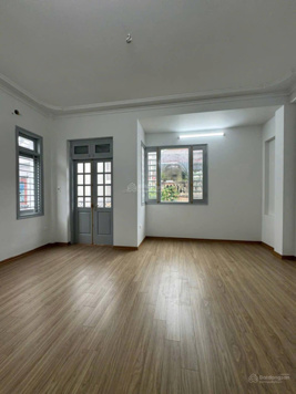 BÁN NHÀ NGÃ TƯ SỞ, THANH XUÂN, MỚI 6 TẦNG THANG MÁY, KINH DOANH TỐT, DÒNG TIỀN ỔN ĐỊNH