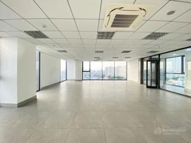 Xuân Thủy - VP 190m2 mới 100% tìm người bóc tem giá 36 triệu/th, miễn phí làm việc ngoài giờ