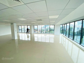 Duy Tân, chính chủ cho thuê sàn 200m2 thông từ trước ra sau, mặt tiền 20m hiện đại