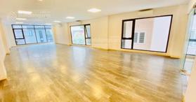 Trần Thái Tông - sàn 230m2 mới 100% cần cho thuê gấp, cạnh bãi ô tô