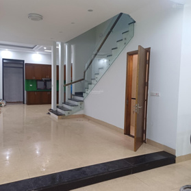 Cho thuê nhà liền kề làng Việt Kiều kiều 95 m2 x 4 tầng hoàn thiện mới đẹp giá siêu rẻ 27 tr / th