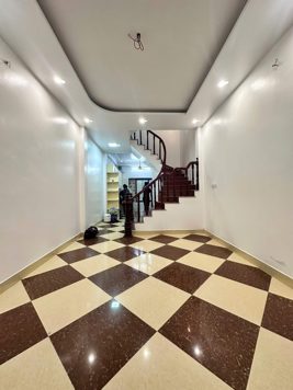 BÁN NHÀ CẦU GIẤY, 54M x 5T, MT 4M, Ô TÔ DỪNG ĐỖ 24/24