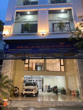 BÁN TÒA NHÀ 171M2, 8 TẦNG, MẶT TIỀN 7M, 2 NGÕ Ô TÔ VÀO, TRUNG TÂM THANH XUÂN, GIÁ: 45 TỶ