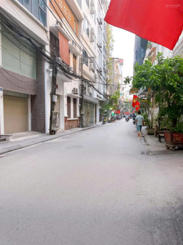 Phân lô Lê Trọng Tấn nhà dân xây kinh doanh ô tô tránh DT 88m2, 2x tỷ