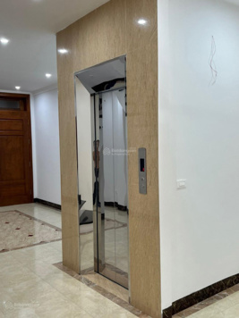Bán nhà lô góc Láng Hạ, Ba Đình, DT 110 m2 x 10 tầng, thang máy, doanh thu 140 tr/th, giá 75 tỷ