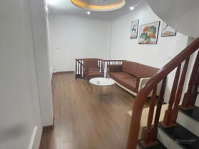 Chính chủ bán gấp nhà riêng 4 tầng đang cho thuê 12 triệu, cách chợ hoa Vạn Phúc 500m