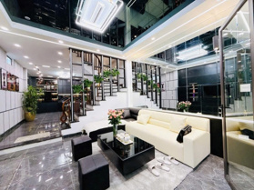 Siêu víp, Cực hiếm nhà bán. Phố Tôn Thất Thiệp 55m2, mặt tiền 5.5m, 5 Tầng. Giá 26 tỷ Ba Đình.