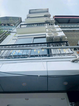 Bán nhà 5 tầng DT 42m2 hoàn thiện đẹp giáp ĐH Đại Nam Ba La, Hà Đông