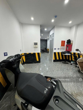 CCMN cao cấp Vương Thừa Vũ 47m2, thang máy, PCCC đạt chuẩn dòng tiền 50tr + /th, giá chỉ nhỉnh 12tỷ