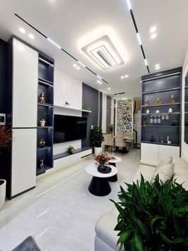 ĐỘI CẤN - TT BA ĐÌNH -  NHÀ MỚI 4 TẦNG - TẶNG FULL NỘI THẤT - KD CHMN