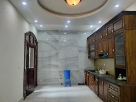 Bán Nhà 2 Mặt Ngõ Hoàng Cầu. Đống Đa. Ô Tô. Vỉa Hè. DT 56m2. MT 4m. 4 Tầng. Giá 26.4 Tỷ.