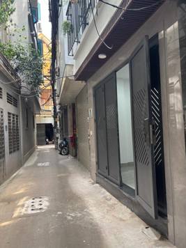 Bán nhà Khúc Thừa Dụ, Cầu Giấy 6 tầng, mặt tiền 4m, diện tích 47m2