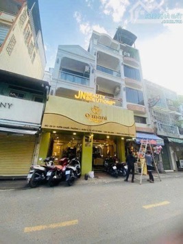 Bán nhà mặt phố Vườn Chuối, 25 tỷ, 50m2, hàng hiếm tại Quận 3, TP.HCM