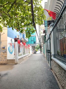 NHÀ RIÊNG- CẦU GIẤY- PHÂN LÔ-GARA Ô TÔ- ÔTÔ CHẠY VÒNG QUANH- NGÕ THÔNG- KINH DOANH-14.5 TỶ
