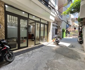 BÁN NHÀ BỀ THẾ TẠI ĐƯỜNG LÁNG - MAYBACH NGỦ NHÀ - 55m2, mt 5m - nhỉnh 16 tỷ