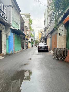 TRUNG TÂM TÂN BÌNH - Hẻm xe hơi né, 82m2, ngang 4m, vị trí kinh doanh đắc địa, nhỉnh xíu 11 tỷ.