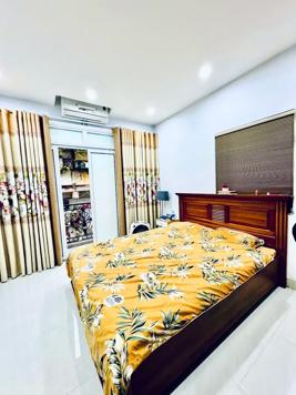 Bán Nhà Phạm Ngọc Thạch. Đống Đa. Ô Tô. DT 40m2. MT 3,5m. 5 Tầng. Giá 14,9 Tỷ.