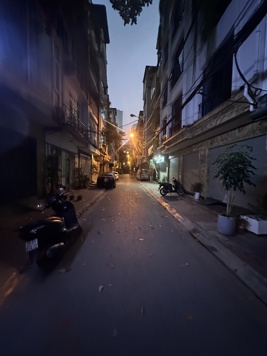 Bán nhà PHÂN LÔ, VỈA HÈ, ÔTÔ, KINH DOANH -Trần Quốc Hoàn -DT: 60m2 x MT 5m - 2 mặt Thoáng - 21,3 Tỷ