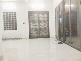 Bán Nhà Khương Trung. Thanh Xuân. Lô Góc. Ô Tô. DT 45m2. MT 6,2m. 4 Tầng. Giá 13,75 Tỷ.