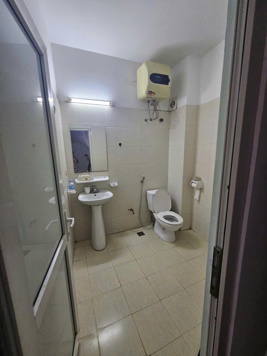Bán Căn hộ ở KHUẤT DUY TIẾN 87m2 chia 3 ngủ full nội thất đẹp như ảnh, sổ cất két