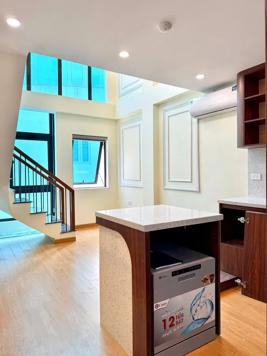 Bán Nhà Khâm Thiên. Đống Đa. 7 Tầng Thang Máy. Ô Tô. DT 65m2. MT 3,6m. Giá 16,4 Tỷ.