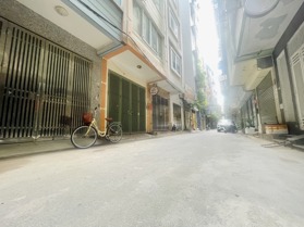 Bán nhà - Trần Quốc Hoàn - PHÂN LÔ,  ÔTÔ TRÁNH, KINH DOANH - 40M x 6 TẦNG x 2 THOÁNG - 15 Tỷ.