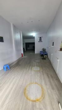 Bán Nhà Mặt Phố Giảng Võ. Ba Đình. Ô Tô. Vỉa Hè. DT 185m2. MT 5,4m. 3 Tầng. Giá 93,5 Tỷ.
