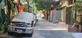 Bán Nhà Nguyên Hồng. Đống Đa. Lô Góc. Ô Tô. DT 33m2. MT 3,3m. 5 Tầng. Giá 14,4 Tỷ.