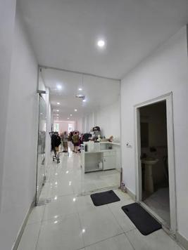 Bán Nhà Mặt Phố Thái Hà. Đống Đa. Thang Máy. Ô Tô. Vỉa Hè. DT 133m2. MT 3,7m. Giá 63,5 Tỷ.