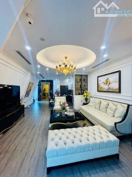 LUXURY KIẾN HƯNG PHÂN LÔ VỈA HÈ NHÀ SIÊU ĐẸP 0333846866