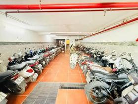 ​Bán Nhà Mặt Phố Trần Vỹ. Cầu Giấy. Thang Máy. Ô Tô. Vỉa Hè. DT 136m2. MT 6,5m. Giá 88,5 Tỷ.