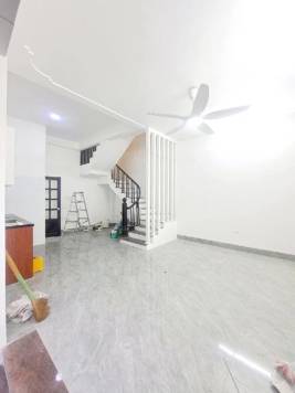 Nhà đẹp Tây Mỗ 34m x 5T, ngõ nông, gần ô tô tránh, nội thất xịn, kd, Nt đẹp 6,5 tỷ