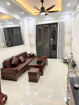 CHÍNH CHỦ CẦN BÁN GẤP NHÀ PHỐ VĂN CAO chỉ hơn 6 đồng - 5 TẦNG - FULL NỘI THẤT - XÁCH VALI VỀ Ở