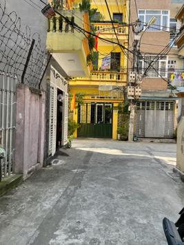 ​Bán Nhà Định Công Thượng. Hoàng Mai. Thang Máy. Lô Góc. Ô Tô. DT 140m2. Giá 31.8 Tỷ. 