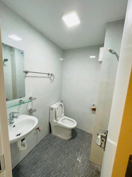Bán chung cư ở Trần Đăng Ninh, LÔ GÓC 2 ngủ, 2 wc full đồ như ảnh