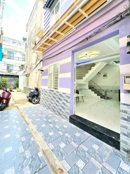 Nhà bán 2 lầu gần Phú Mỹ Hưng quận 7