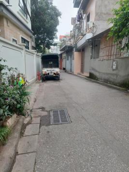 Bán Đất Thạch Bàn. Long Biên. Ô Tô Tránh. Kinh Doanh. DT 147m2. MT 5.1m. Giá 17.8 Tỷ.