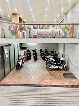 ​Bán Nhà Nguyễn Xiển. Thanh Xuân. Thang Máy. Ô Tô. Vỉa Hè. DT 106m2. MT 9m. Giá 46,6 Tỷ. 