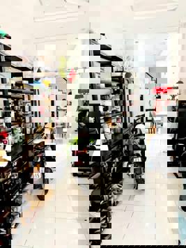 Bán nhà phân lô phố Nguyên Hồng, Đống Đa, ô tô tránh, tiện KD,5 tầng 49m2 giá 23.7 tỷ