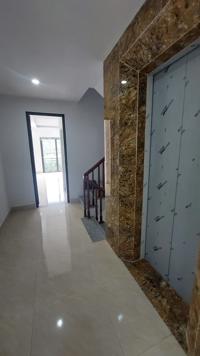Bán Nhà Vĩnh Hưng. Hoàng Mai. 5 Tầng Thang Máy. DT 57m2. MT 3,4m. Giá 14,2 Tỷ.