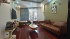 Bán Nhà Mặt Phố Thịnh Quang. Đống Đa. Ô Tô. DT 38m2. MT 4m. 6 Tầng. Giá 7,98 Tỷ.