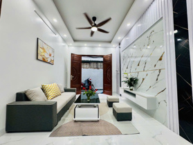 NHÀ XUÂN ĐỈNH- MỚI KÍNH KOONG - Ô TÔ ĐỖ CỔNG - LÔ GÓC - ĐẸP LONG LANH. 37m giá 7.88 tỷ ctl