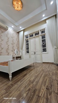 Bán Nhà Đẹp Phố Thiên Hiền 60m x 5T, Ngõ Thông, Ô Tô Qua, KD, 2 Thoáng 13,5 tỷ