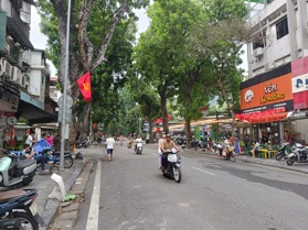 Nhà tầng 1, ngõ nông phố Ngô Thì Nhậm - Trung tâm quận HBT - nhà đẹp, giá rẻ để ở